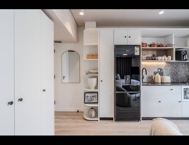 0.5 BEDROOM APARTMENT FOR SALE IN CAPE TOWN CITY CENTRE